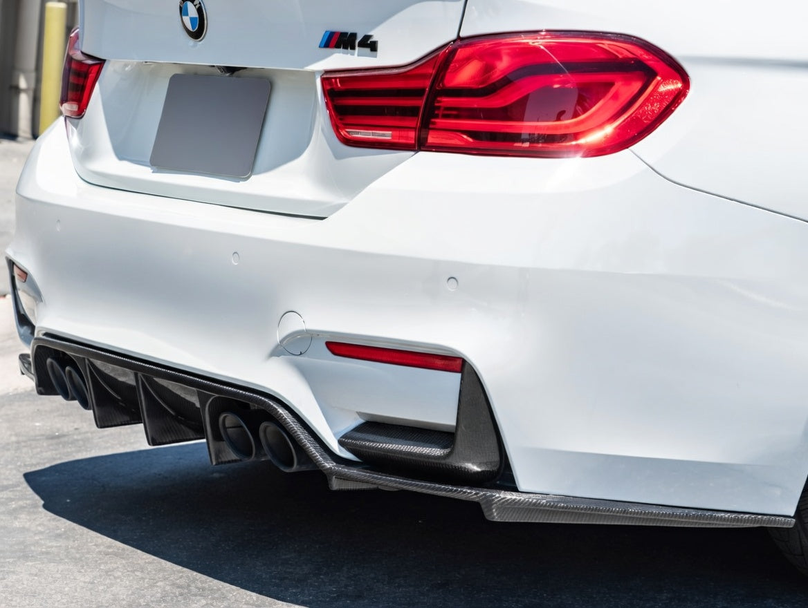 Carbon Fiber Rear Diffuser V Style - BMW M3/4