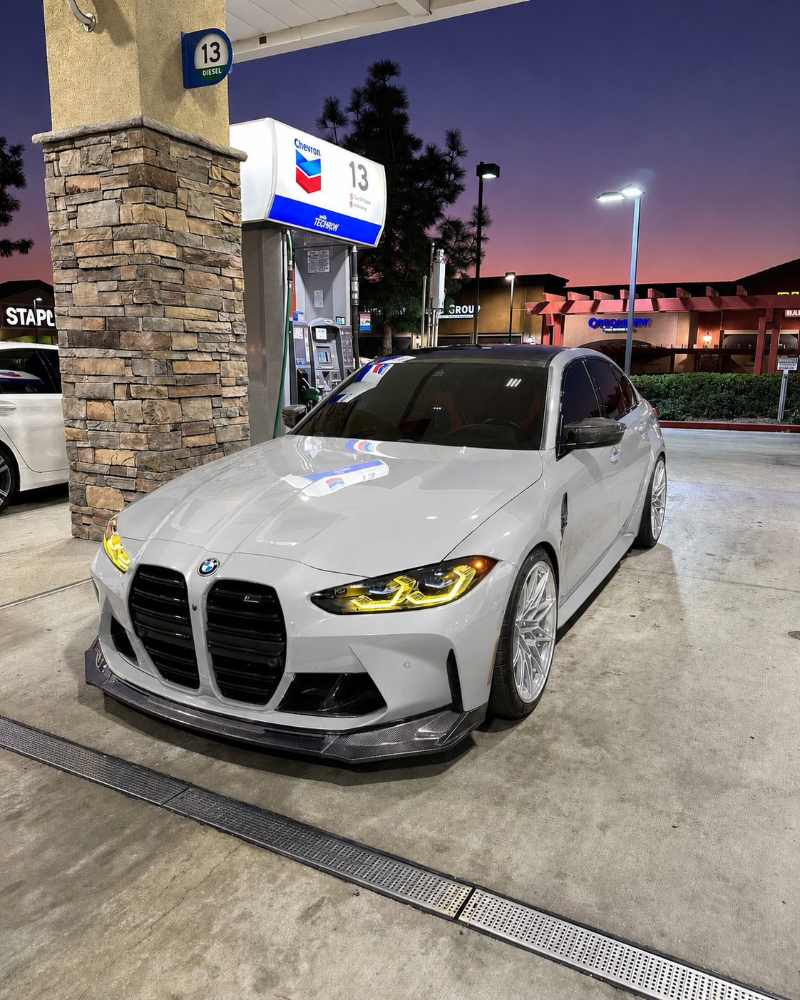 V Style Carbon Fiber Front Splitter - BMW M3/4 G8X