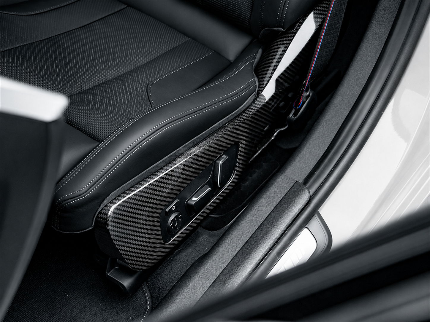 Carbon Fiber Side Seat Covers - BMW M3/4 G8X